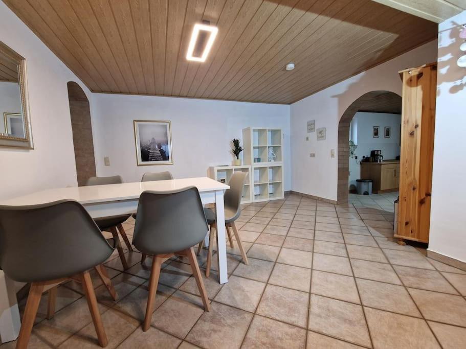 Grosszuegige Ferienwohnung 4+1 P. Buettelborn Luaran gambar